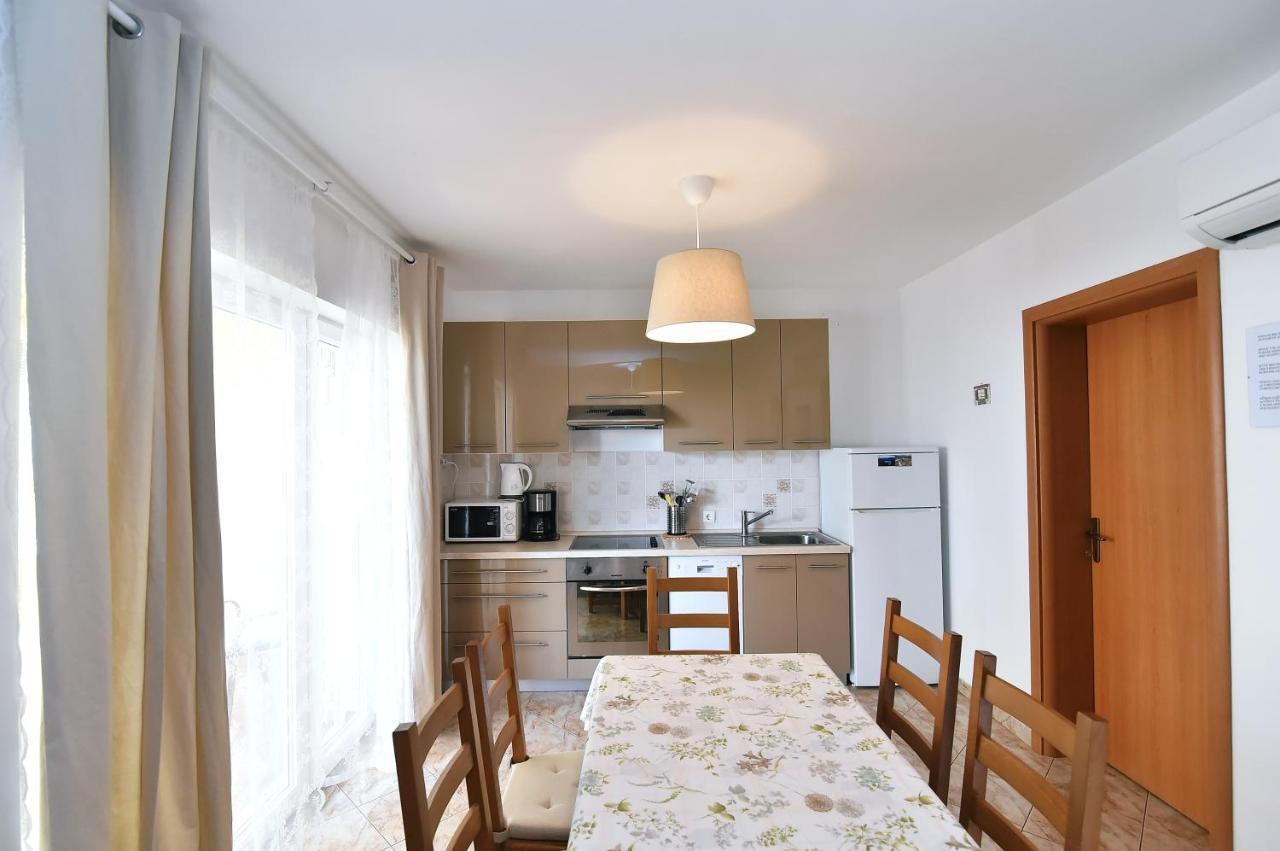 Apartments Luni II 巴斯卡 外观 照片