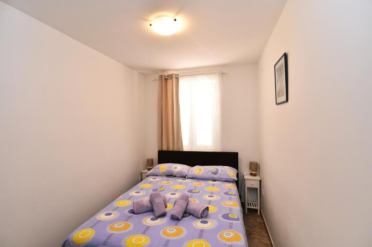 Apartments Luni II 巴斯卡 外观 照片